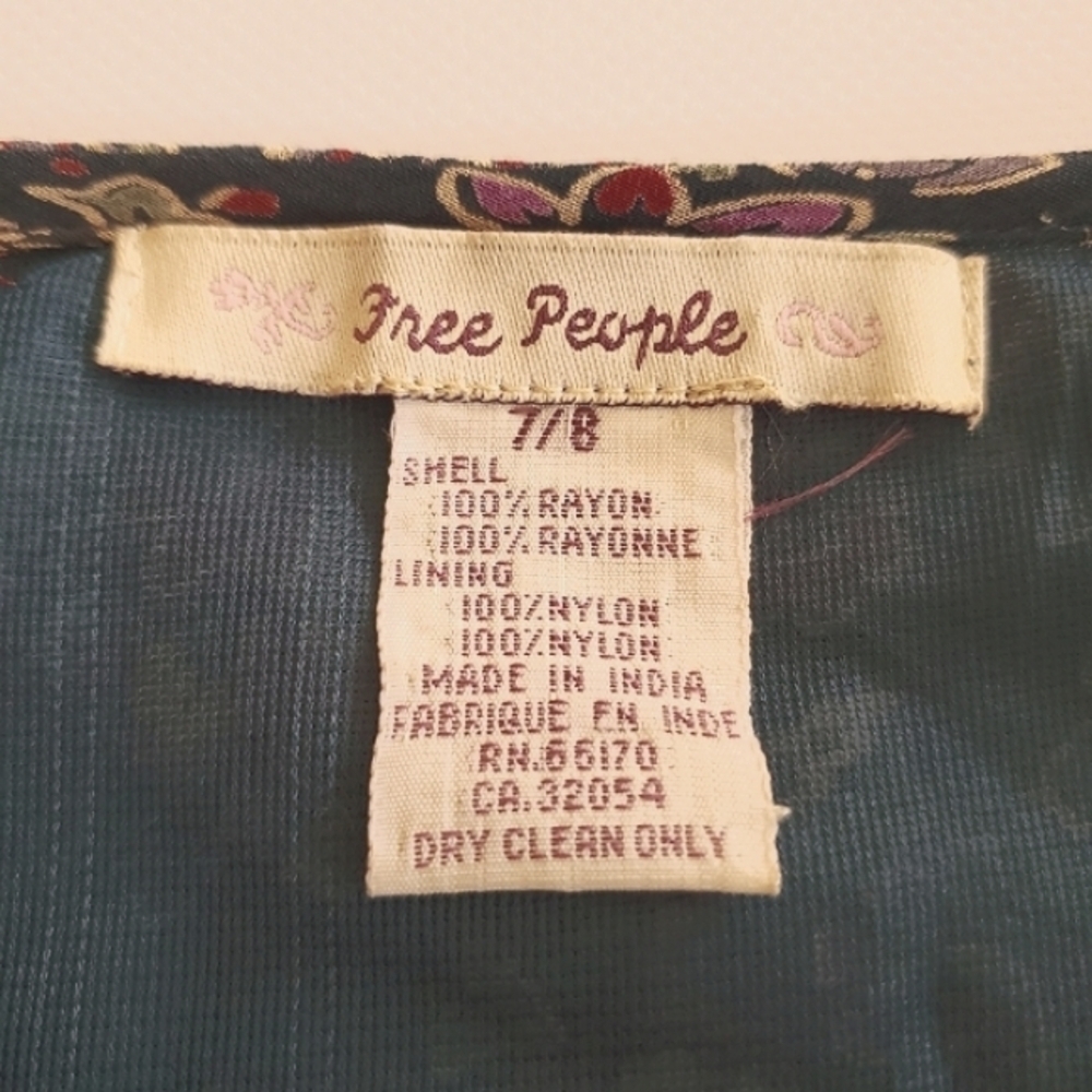 1489 * Free People Paisley Print Chiffon Midi Skirt Blue Pink Red Size 7/8 - Picture 3 of 7